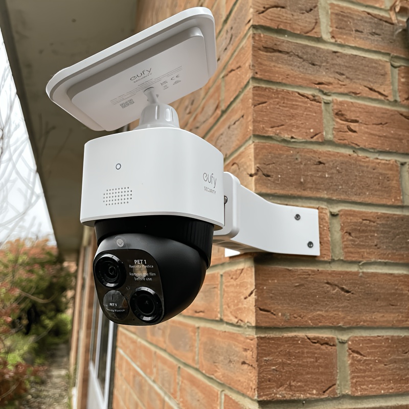Telecamera autonoma Eufy S340  - Eufy Camera E220 recensione e prezzo